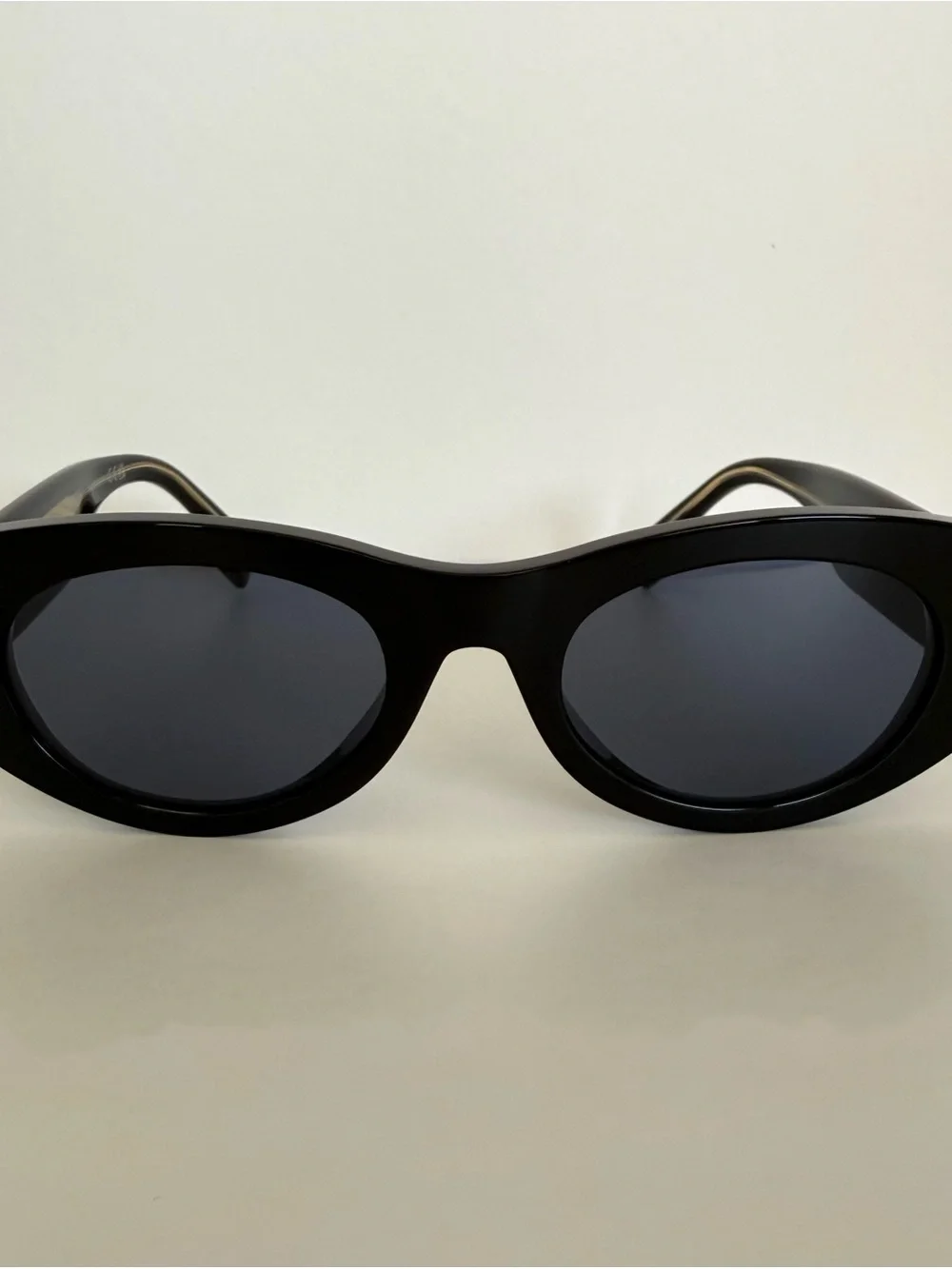 NEW!!! Fendi women black sunglasses FE40125I 01V Authentic